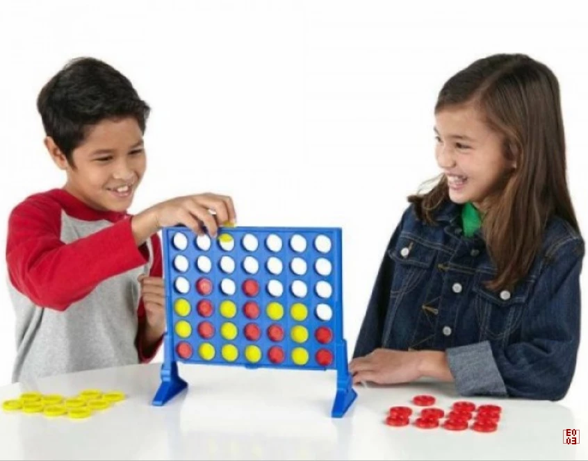 CREA Hasbro Connect 4 Four Board Game Original Classic Edition Family Line Up 4 Game 2 CREA Hasbro Connect 4 Four Board Game Original Classic Edition Family Line Up 4 Game