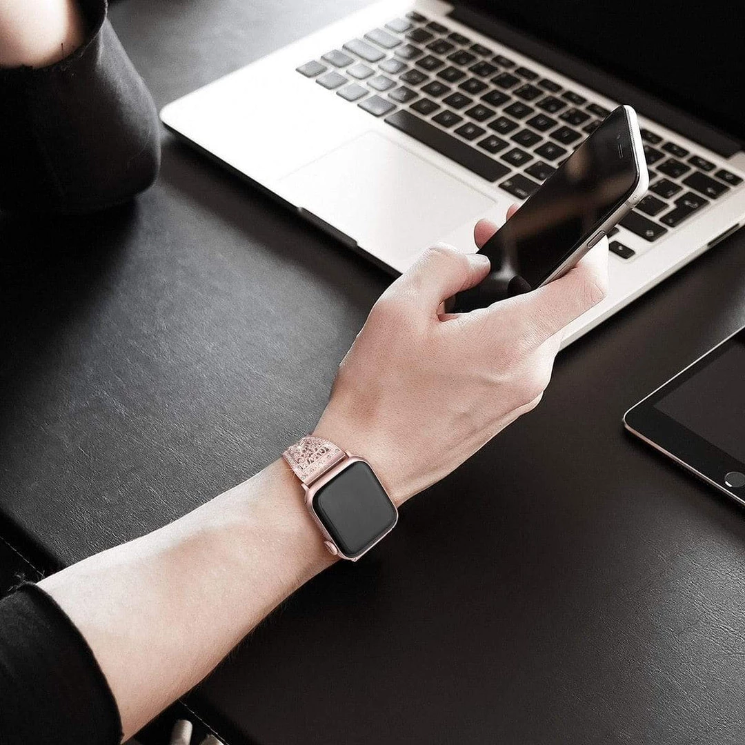 Elegancensplendour Fashion Jewelry Tesoro Rhinestone Stainless Steel Apple Watch Bracelet Strap 11 Elegancensplendour Fashion Jewelry Tesoro Rhinestone Stainless Steel Apple Watch Bracelet Strap